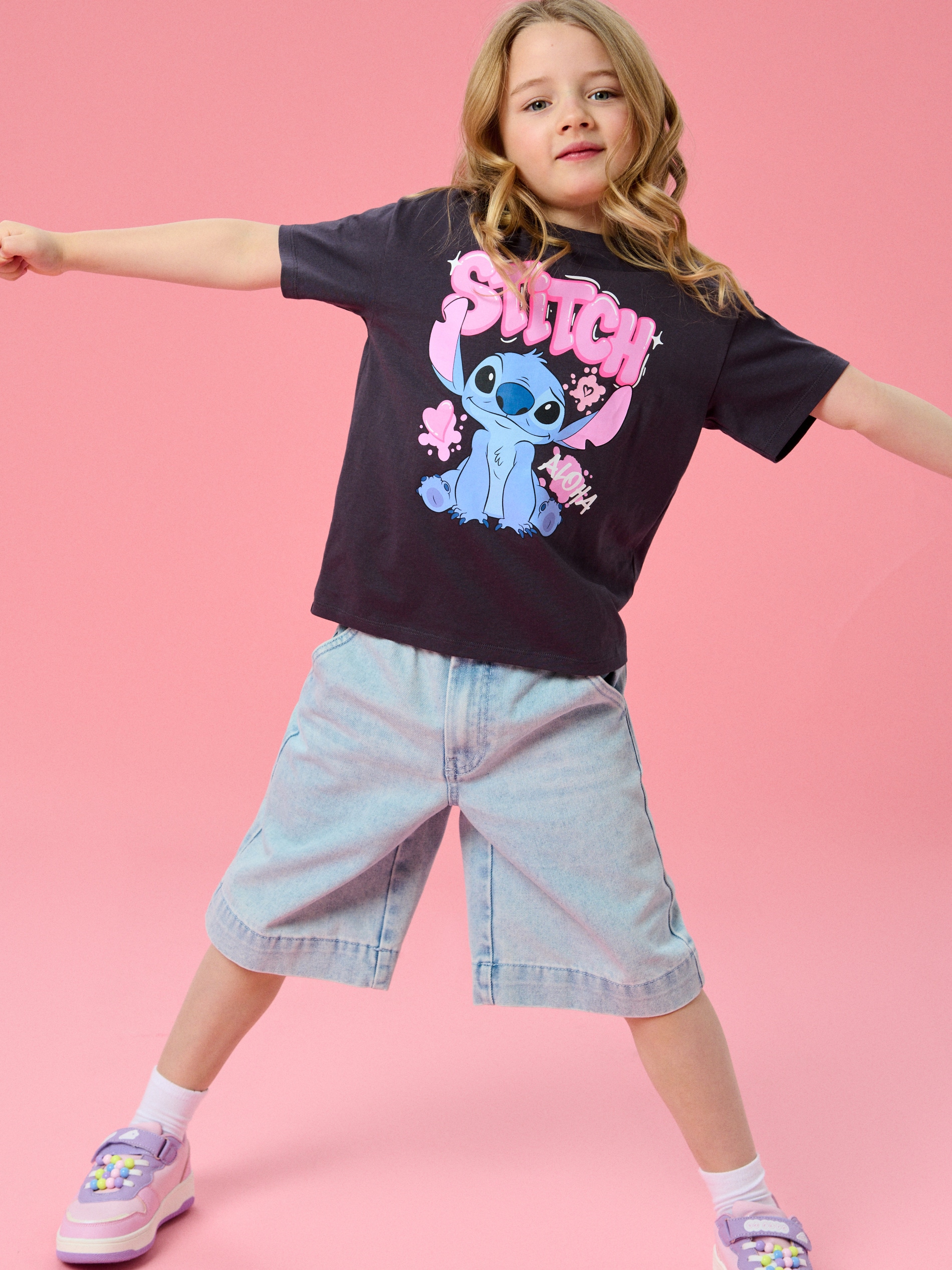 Sinsay - Bawełniane szorty jeansowe z elastycznym pasem - niebieski