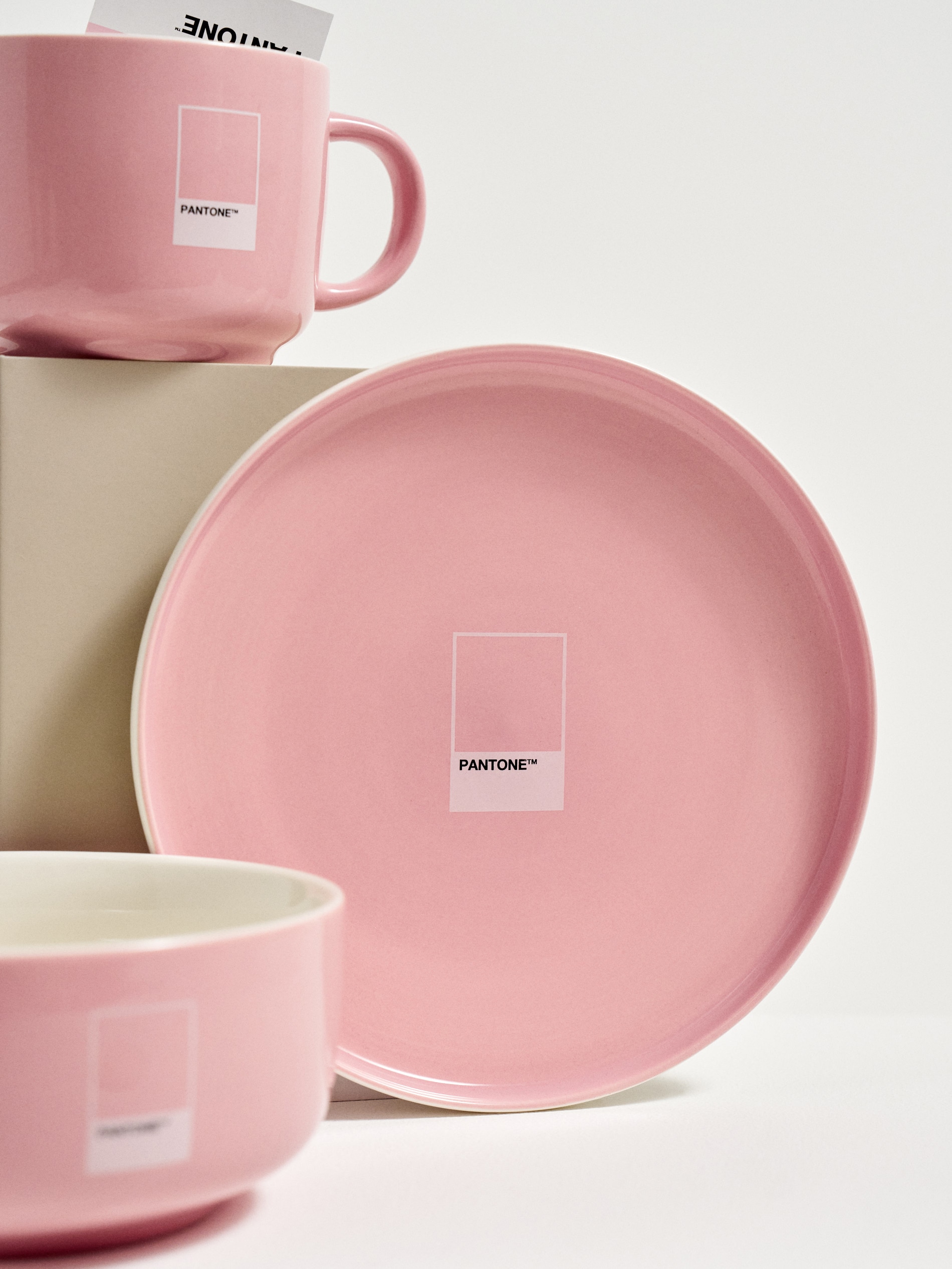 Ceramiczny talerz Pantone