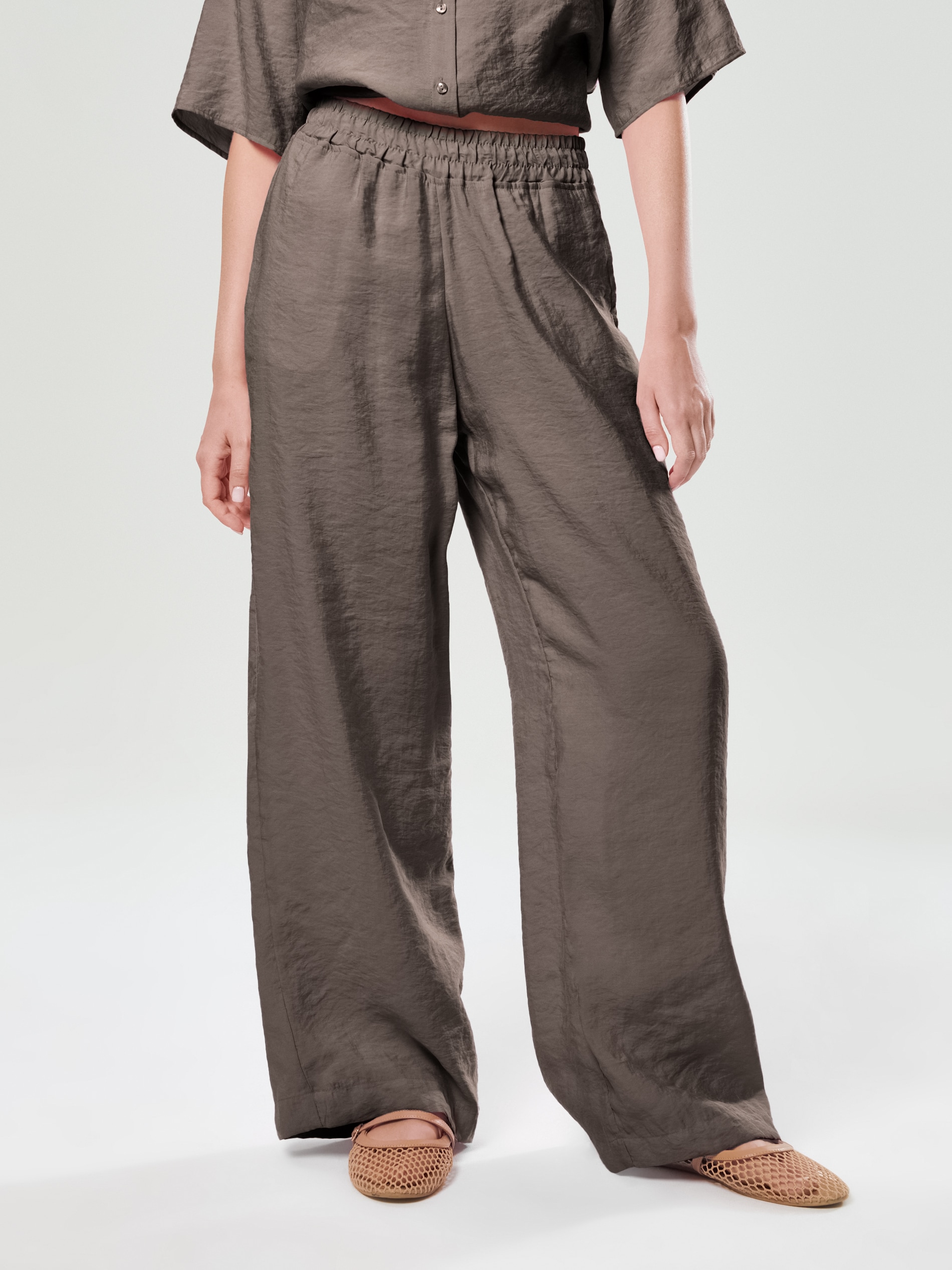 Sinsay - Spodnie wide leg z modalem - brązowy