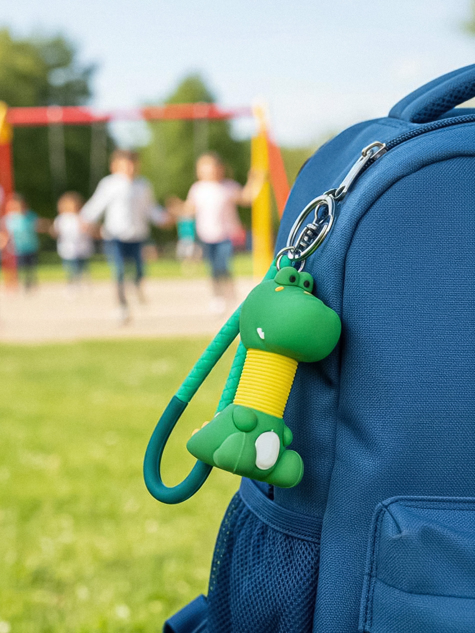 Sinsay - Μπρελόκ δεινόσαυρος με λουράκι - πολυχρωμο φωτογραφία