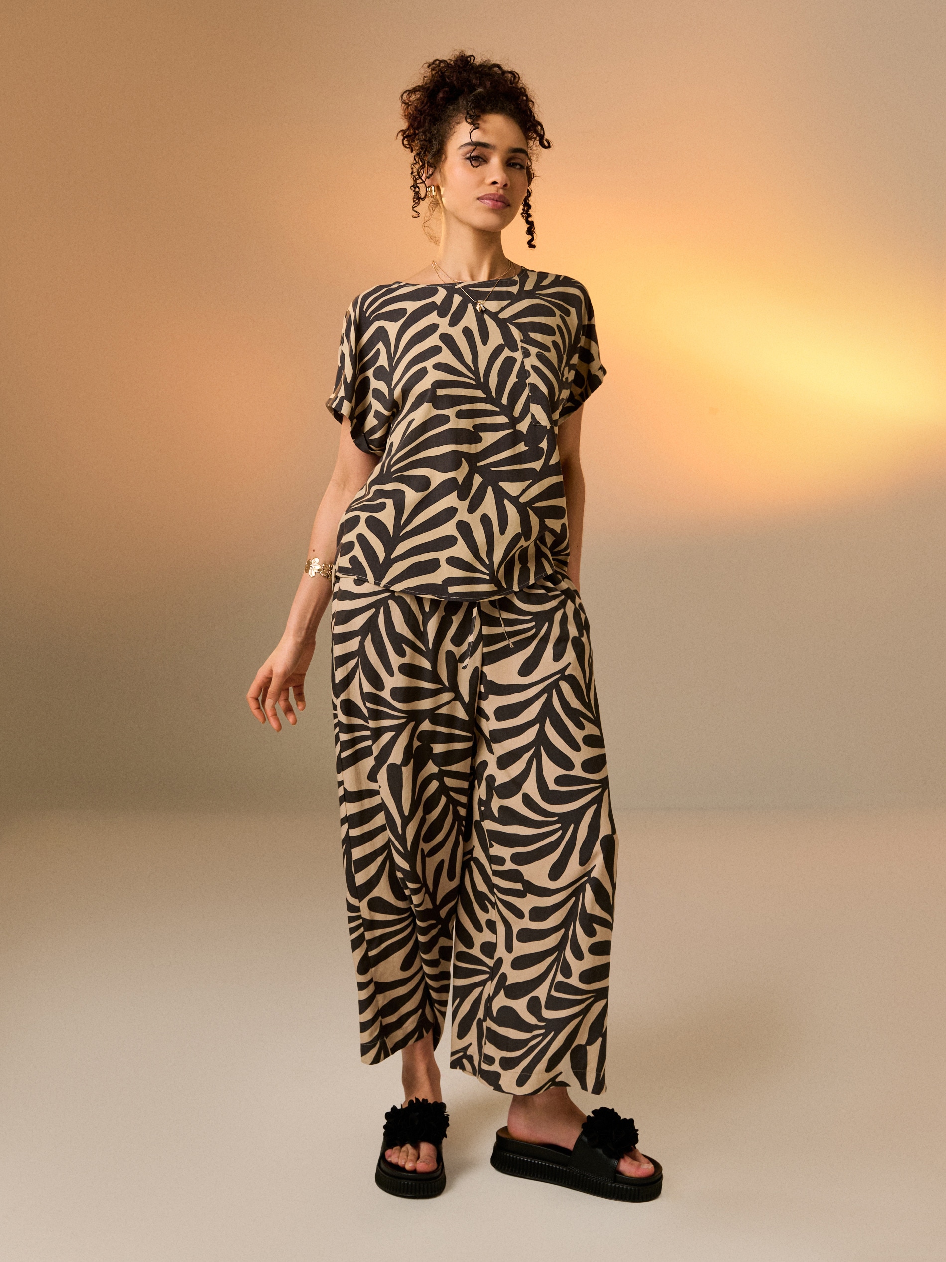 Sinsay - Wiskozowe spodnie wide leg - niebieski