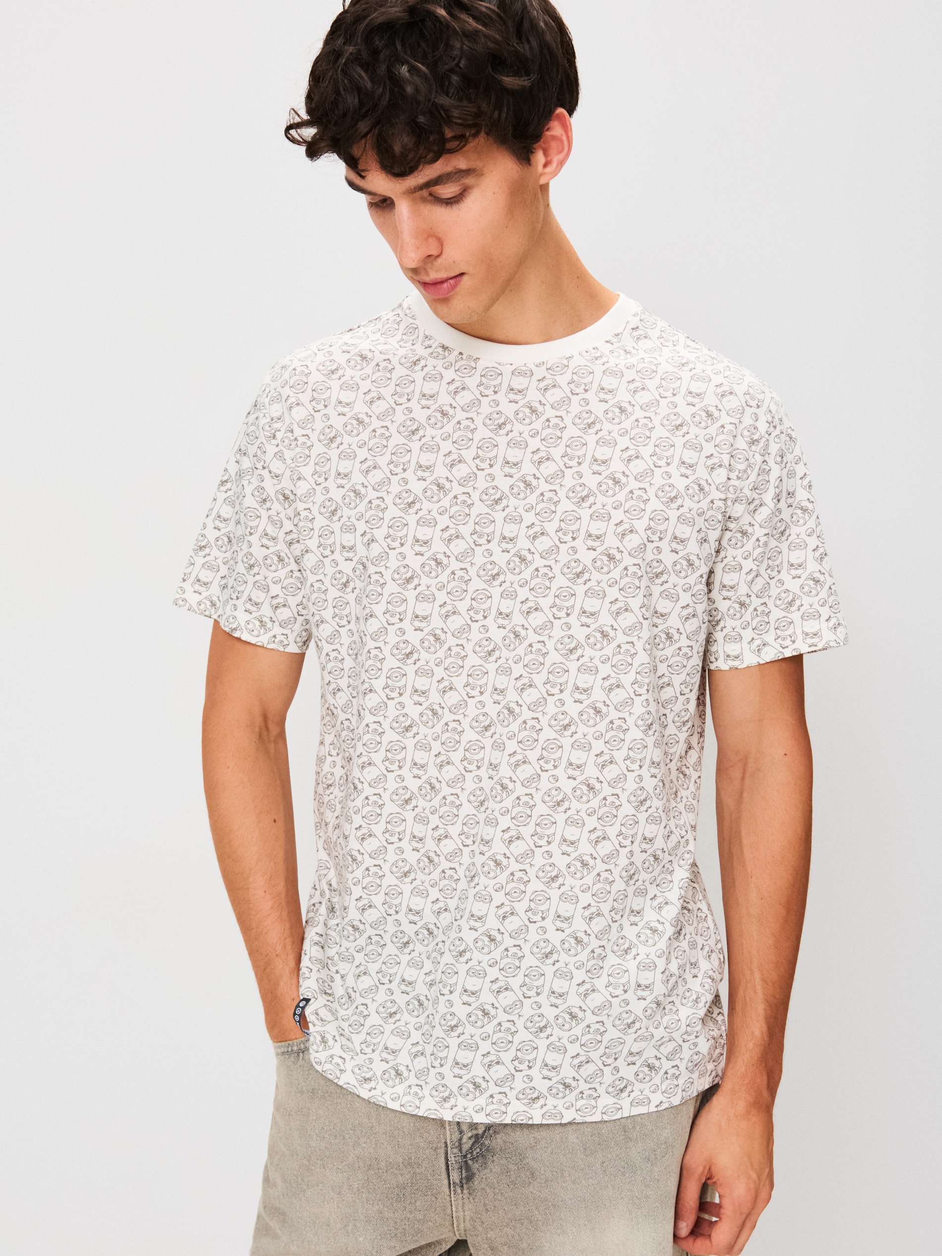 Sinsay - Βαμβακερό μπλουζάκι Minions - κρεμ φωτογραφία