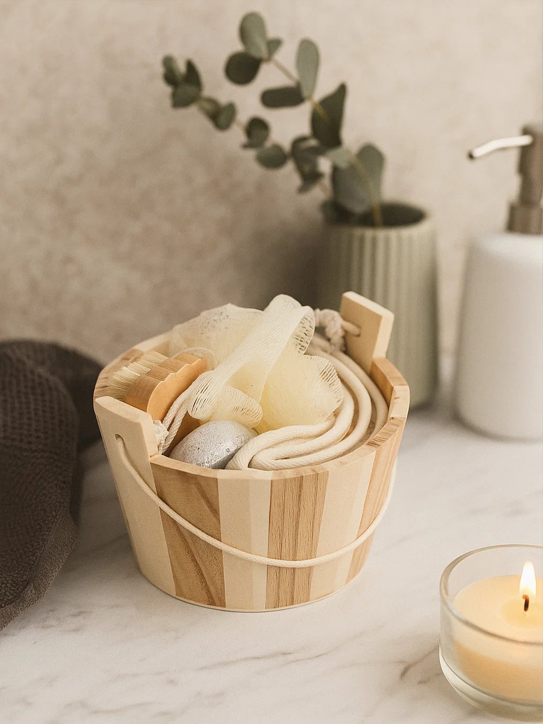 Sinsay - Σετ μπάνιου: βούρτσα σώματος, σφουγγάρι, ελαφρόπετρα και πετσέτα - μπεζ φωτογραφία