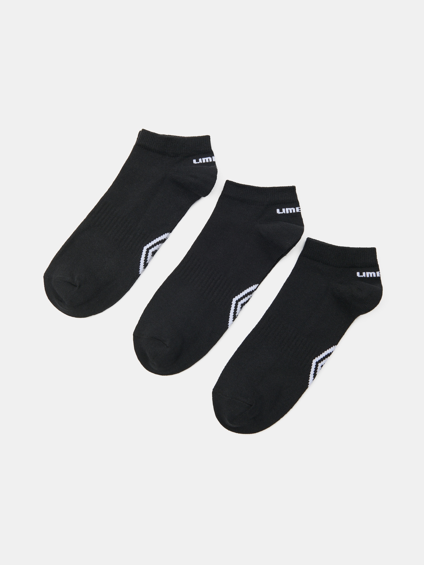 Sinsay - Krótkie skarpetki Umbro 3 pack - czarny