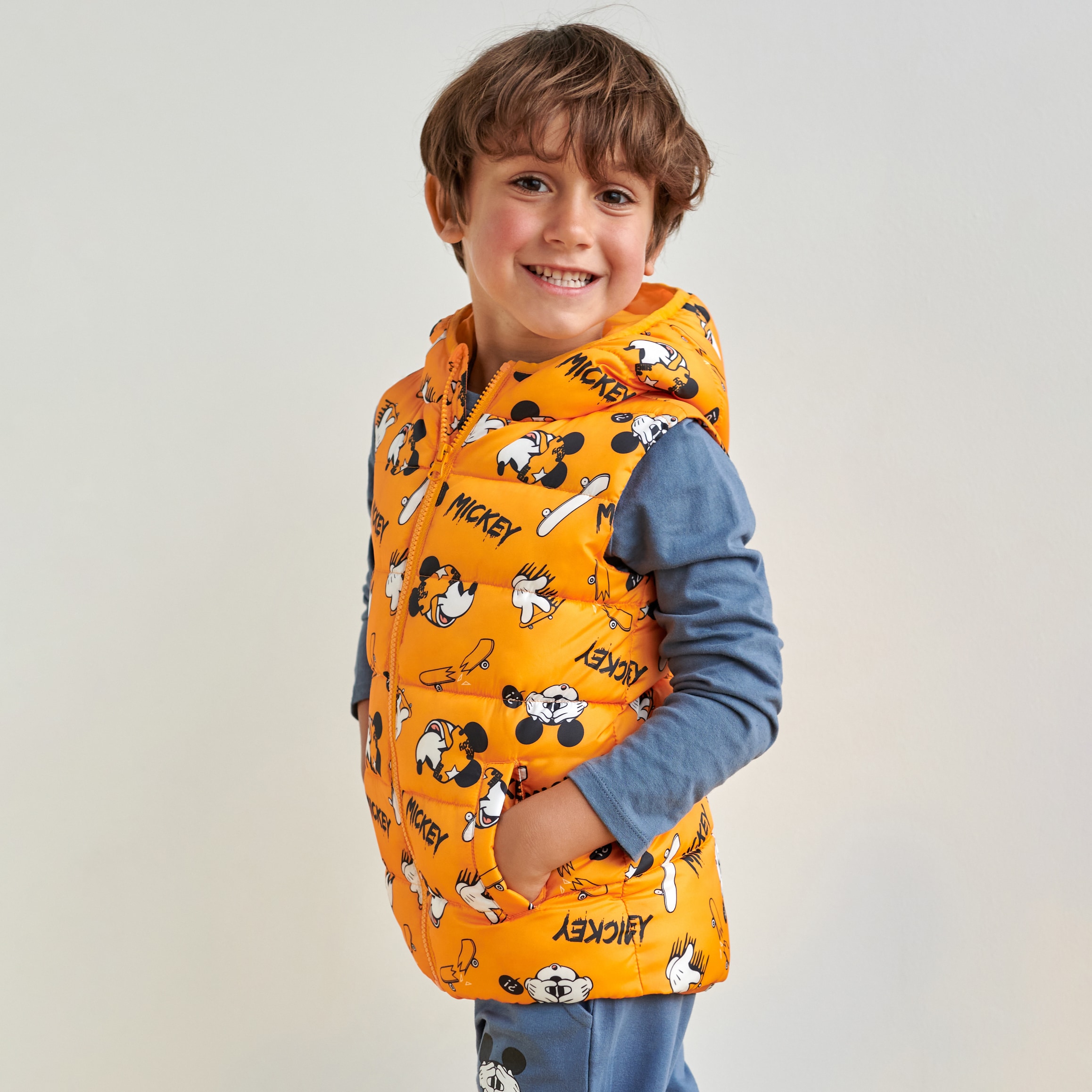 Levně Sinsay - Prošívaná vesta Mickey Mouse - Oranžová