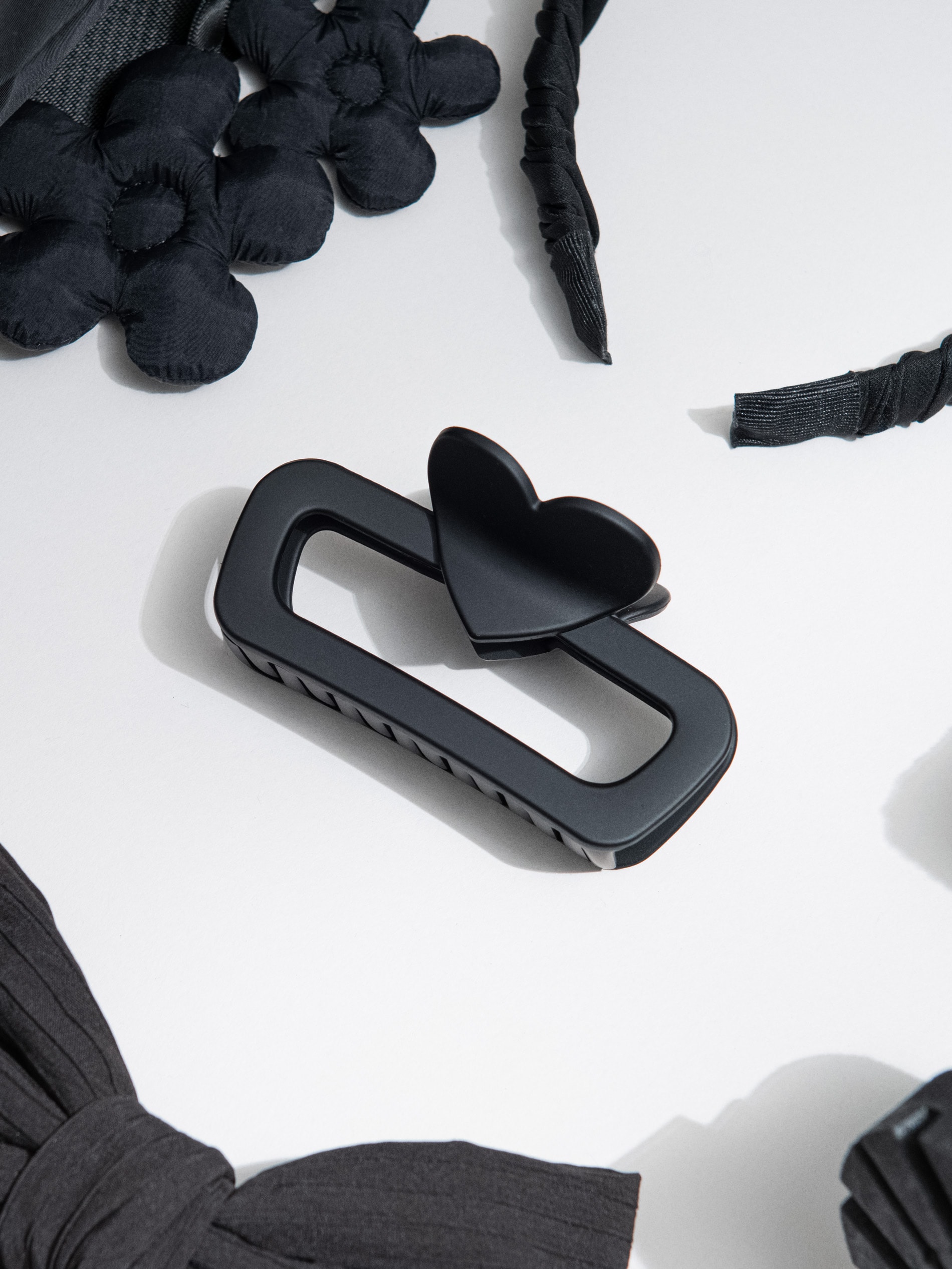 Sinsay - Κλάμερ - μαυρο φωτογραφία