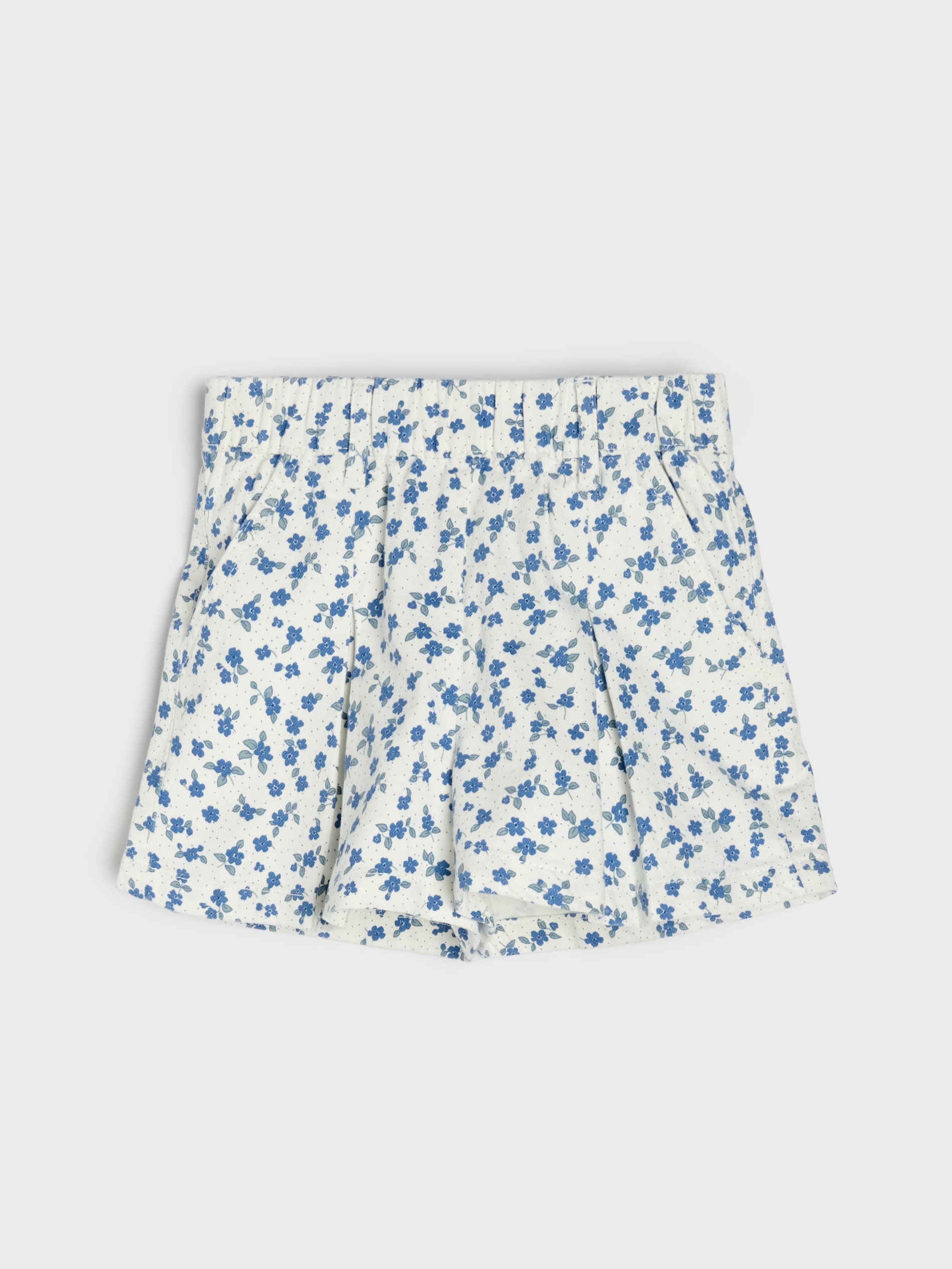 Sinsay - Bawełniane szorty z plisami z przodu we wzór kwiatowy - biały