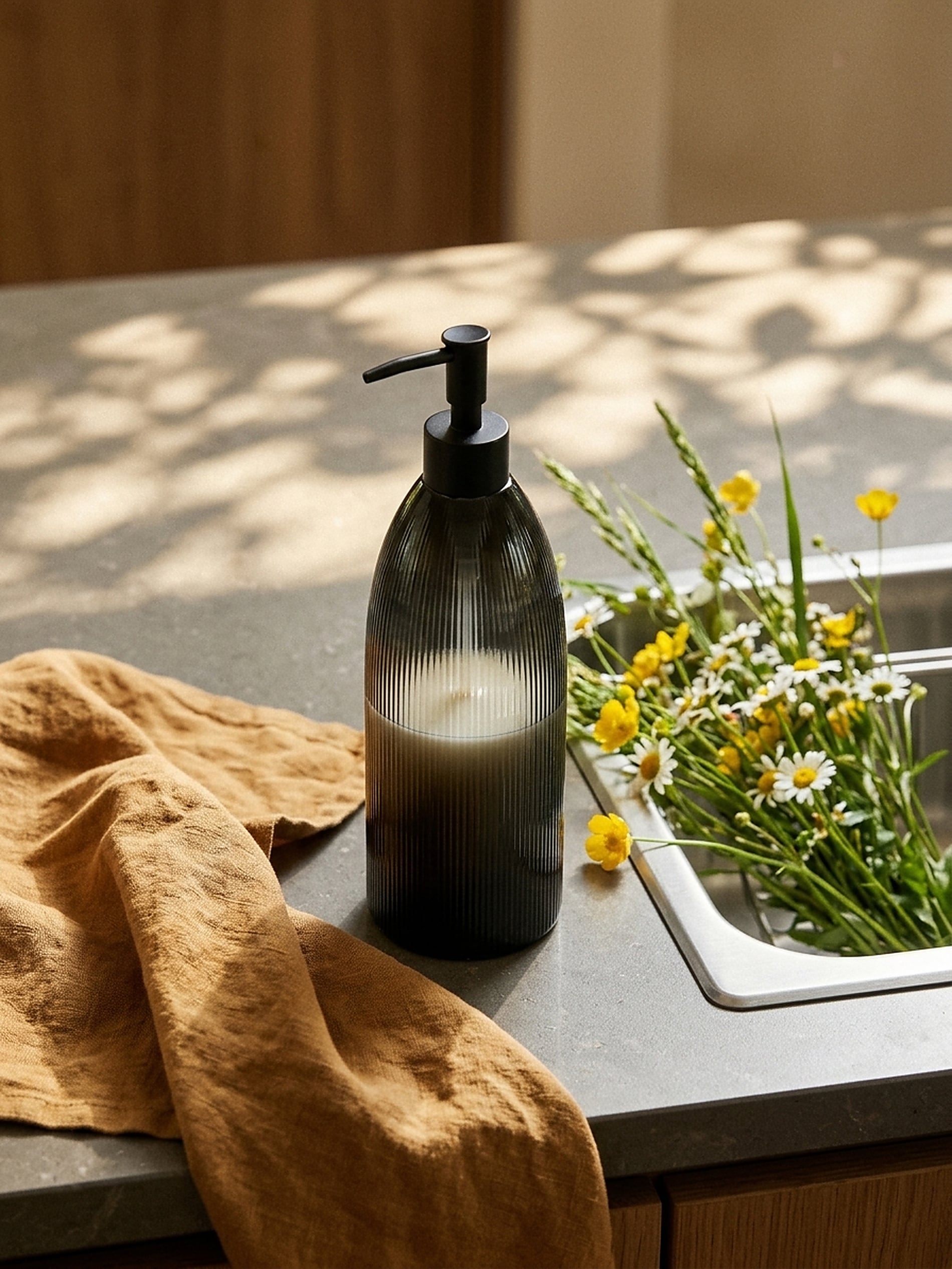 Szkliwiony dozownik do mydła 800 ml do nowoczesnych akcesoriów łazienkowych