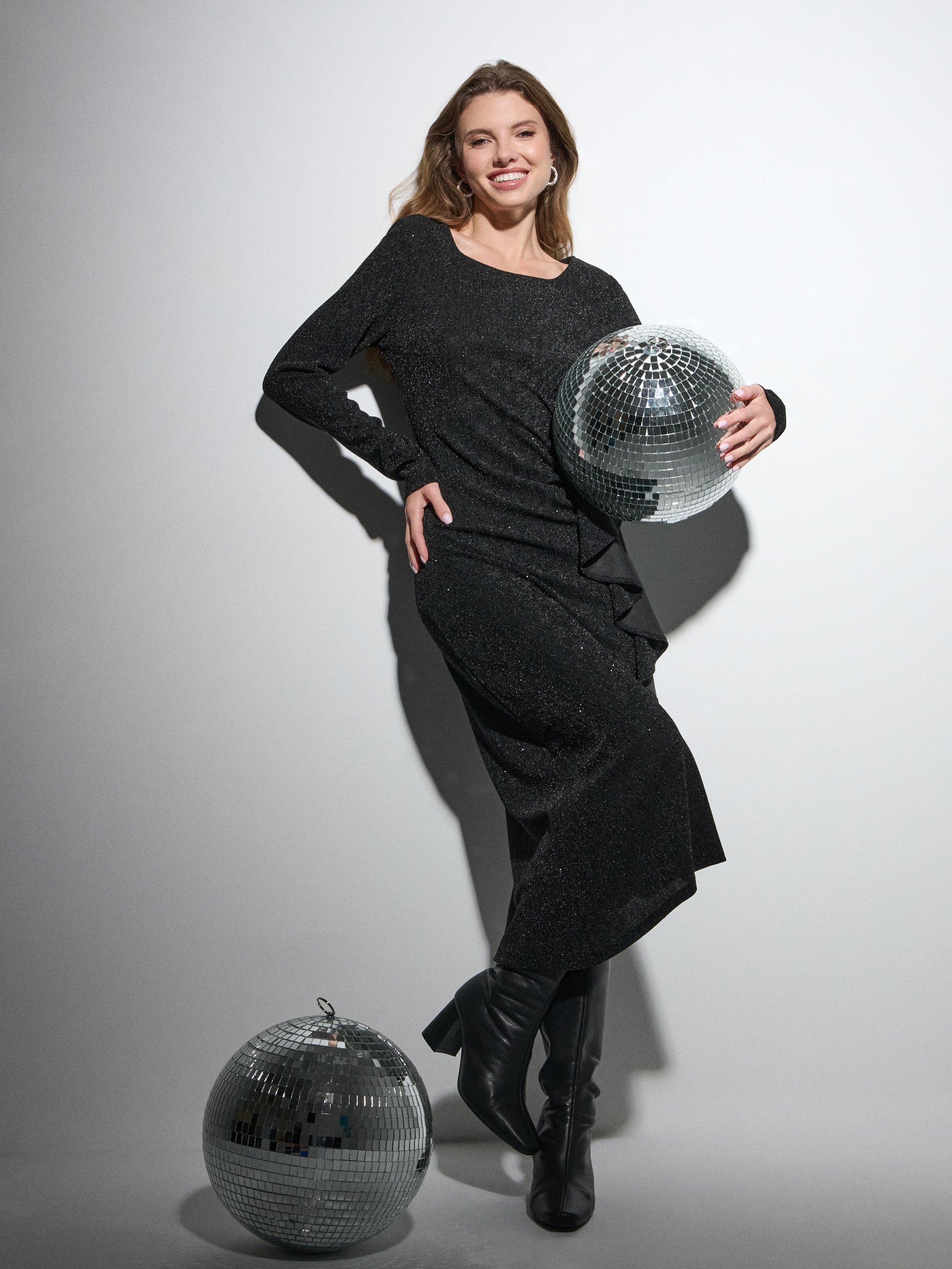 Sinsay - Midi φόρεμα - μαυρο φωτογραφία