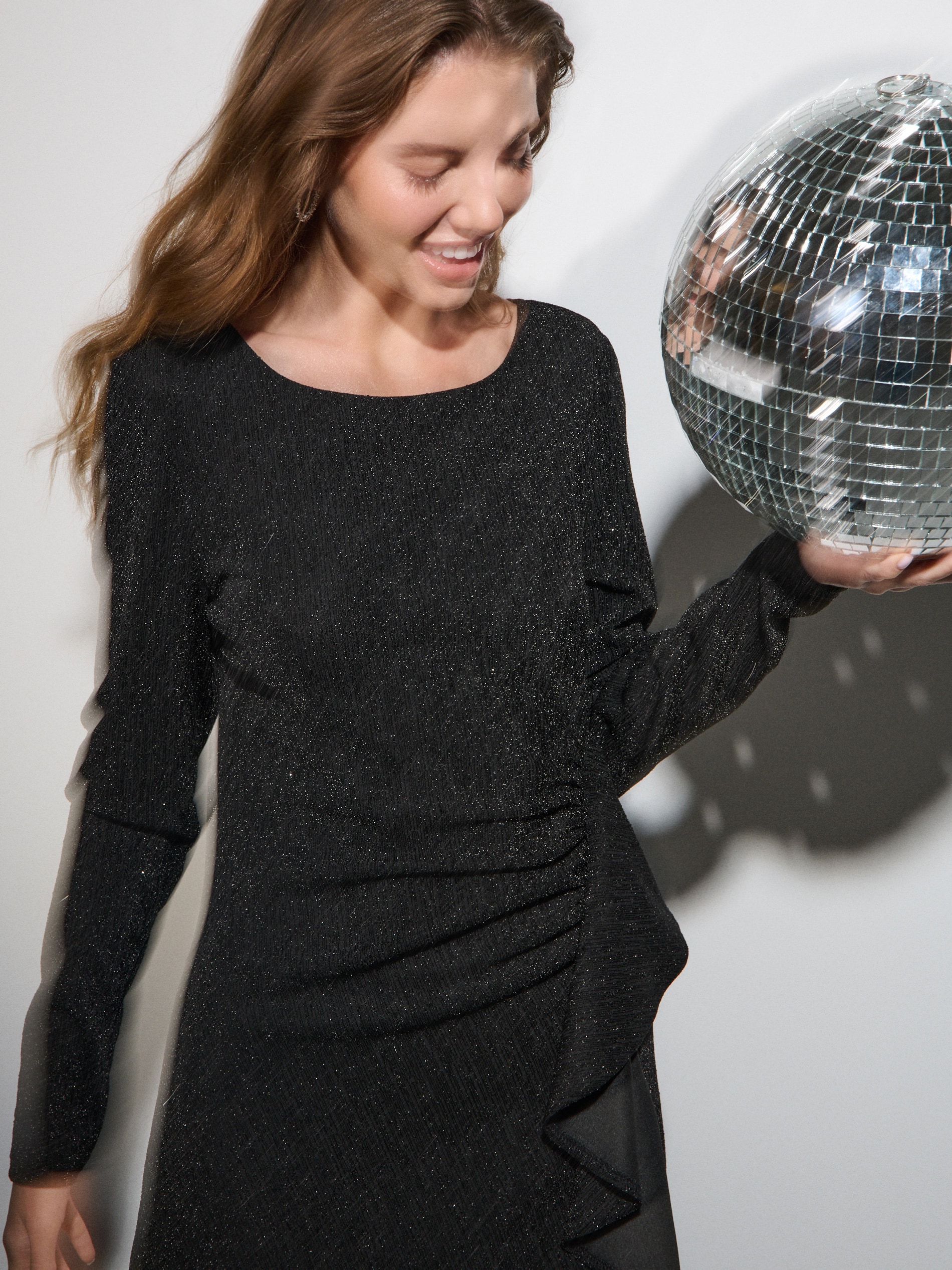 Sinsay - Midi φόρεμα - μαυρο φωτογραφία