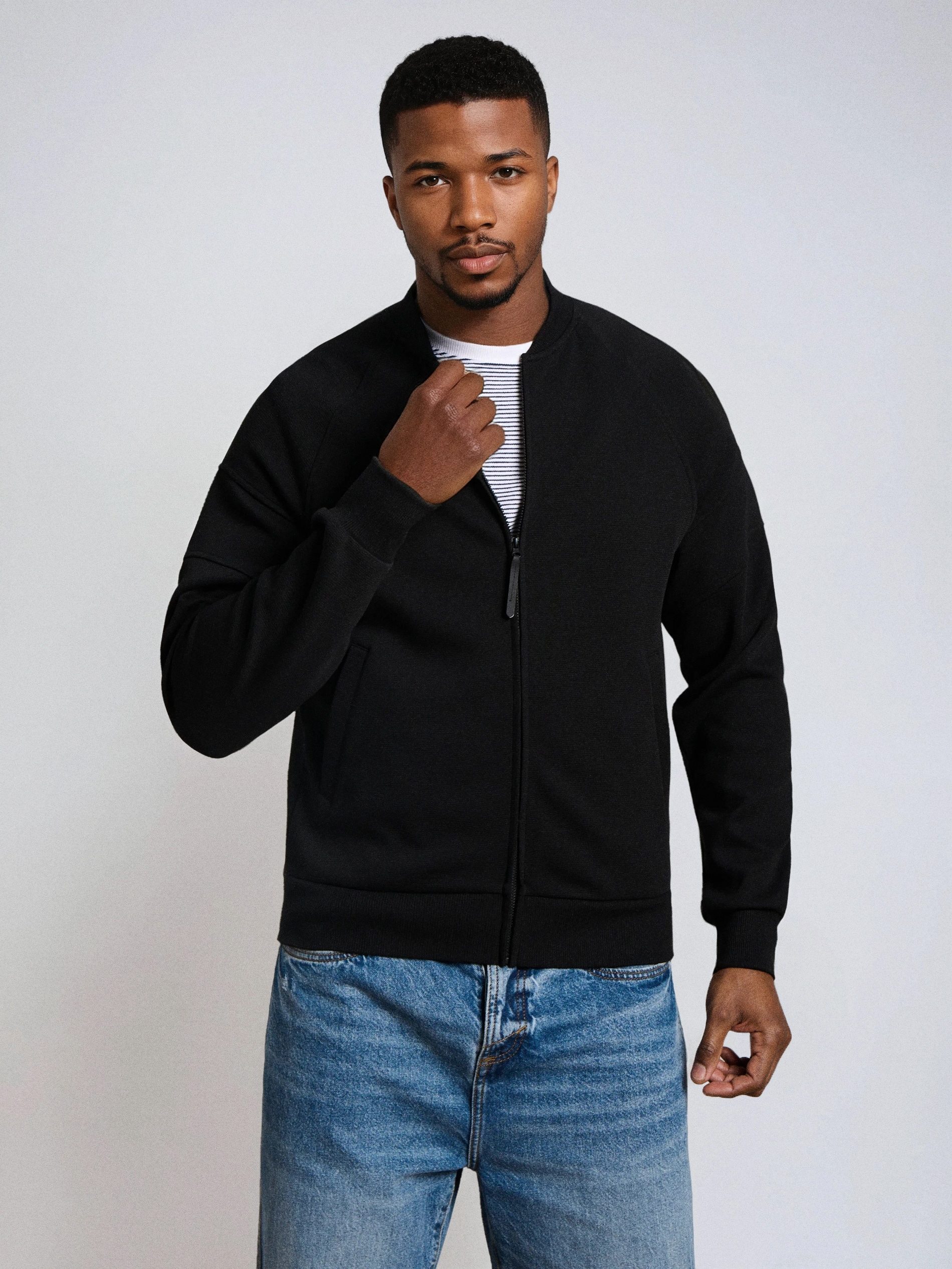 Sinsay - Φούτερ bomber - μαυρο φωτογραφία