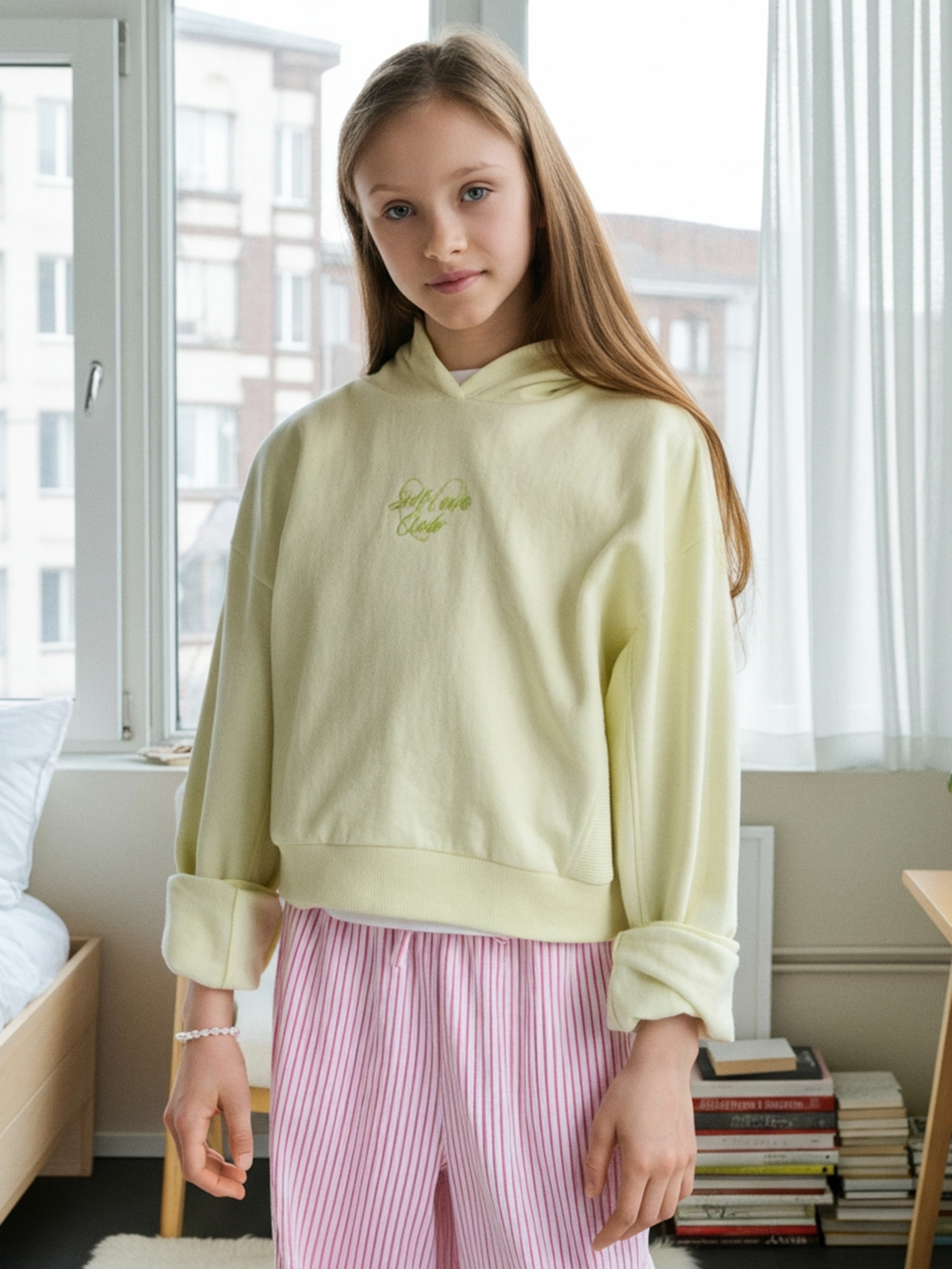 Sinsay - Bluza z haftem - zielony