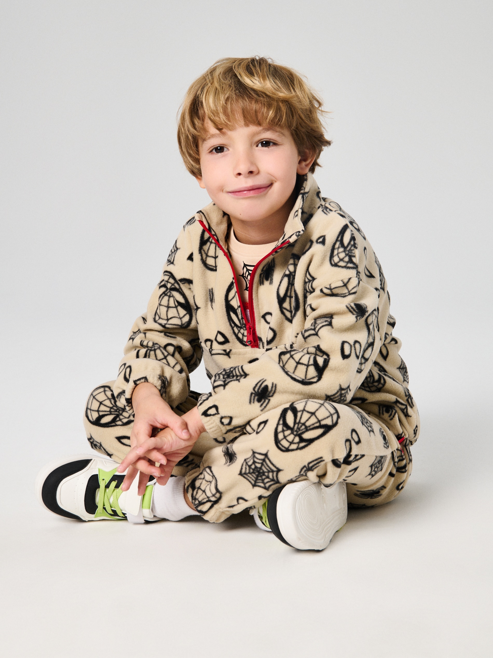 Sinsay - Spodnie jogger Spider-Man - beżowy