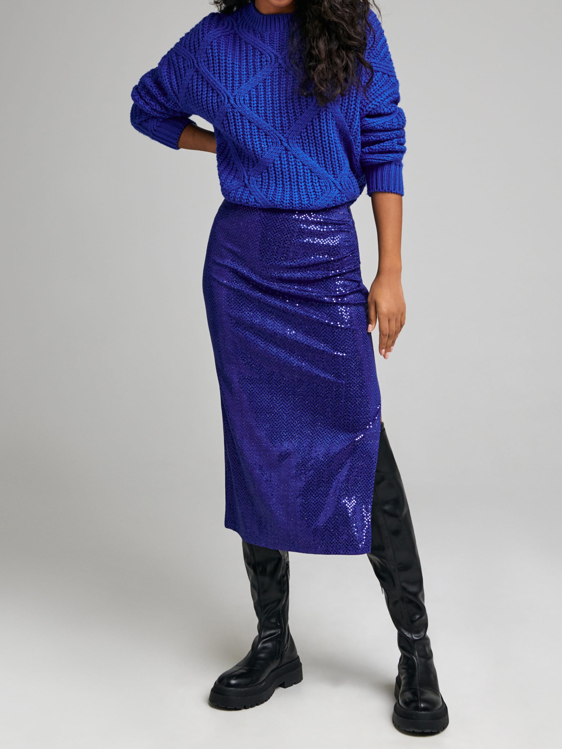 Sinsay - Cekinowa spódnica midi z rozcięciem - niebieski