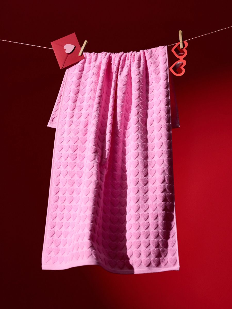 Peškir sa srcima - roze - SINSAY