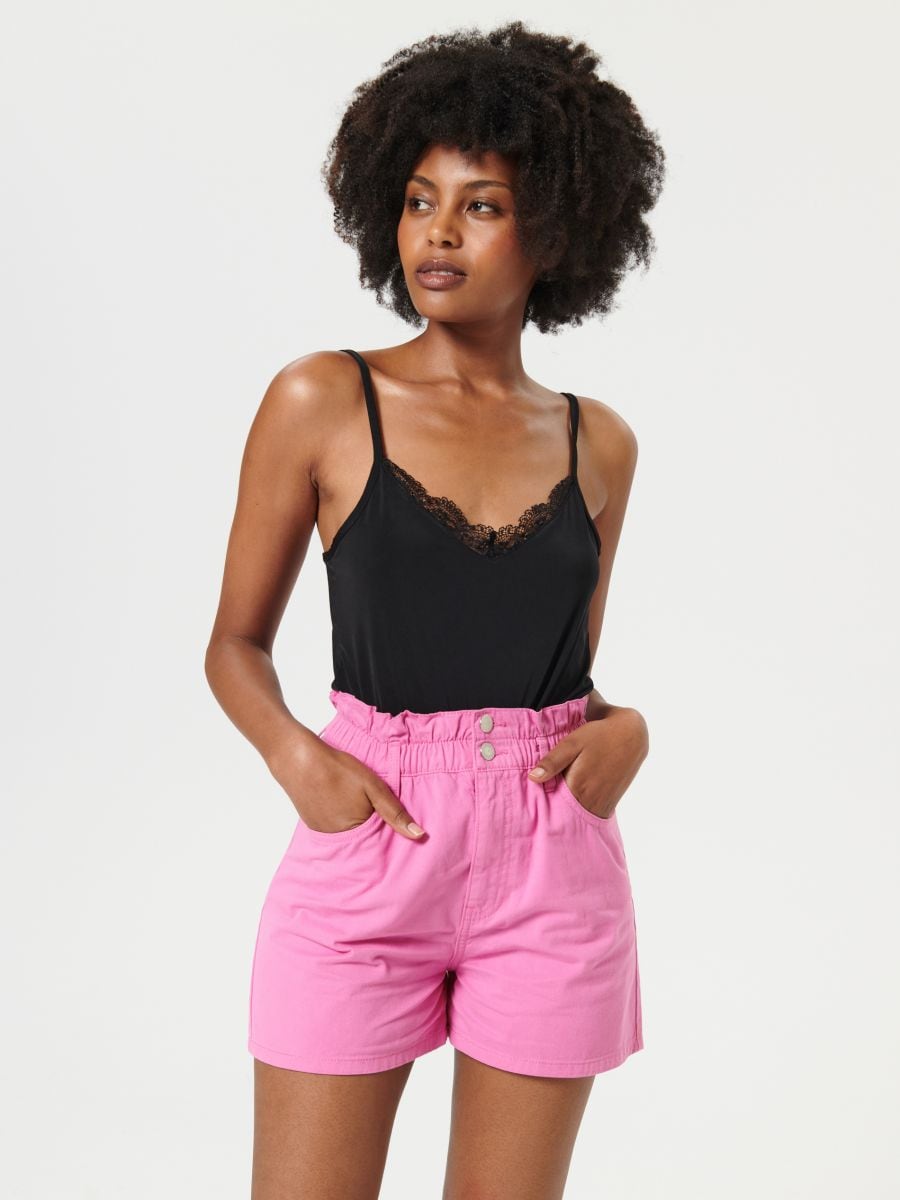 Paperbag shorts - pink - SINSAY