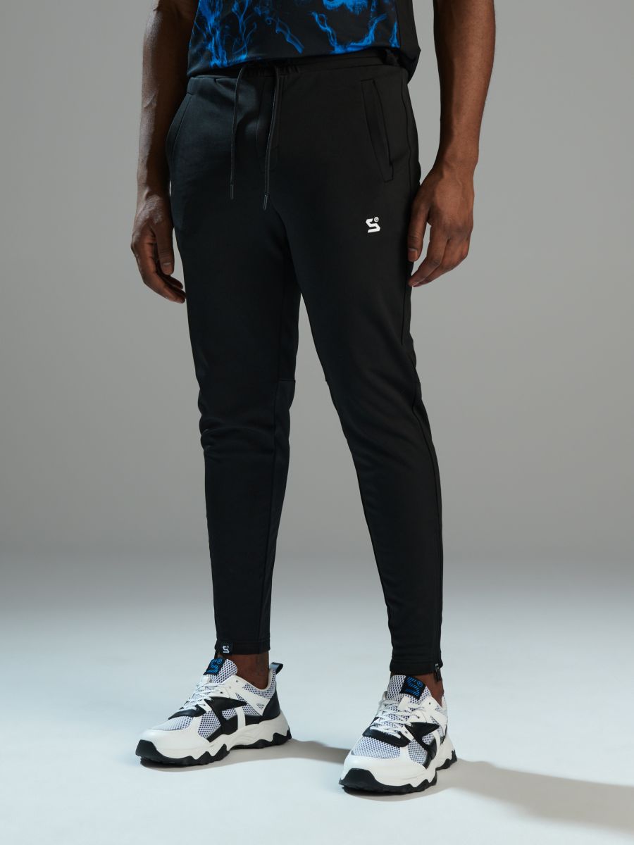 Slim sportske jogger hlače - crno - SINSAY