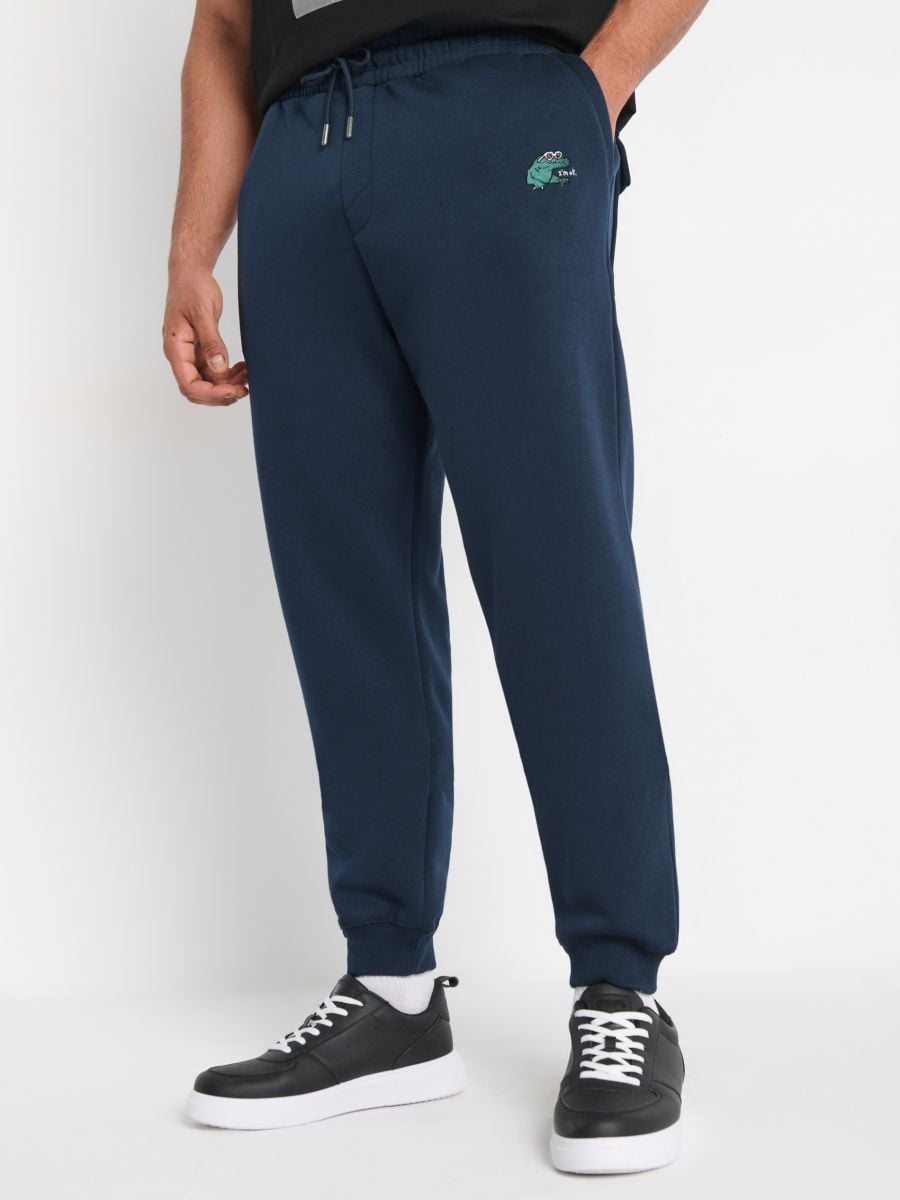 Sportske jogger hlače - mornarsko plava - SINSAY