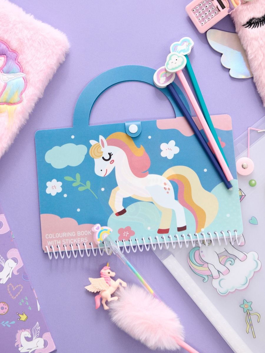 Carte de colorat - roz-pastel - SINSAY
