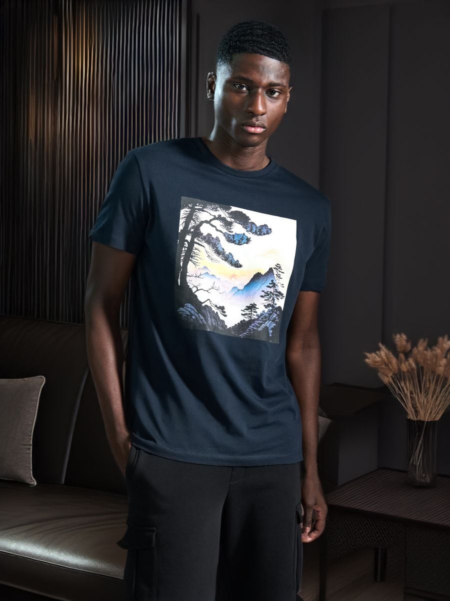 T-shirt con stampa - blu scuro - SINSAY