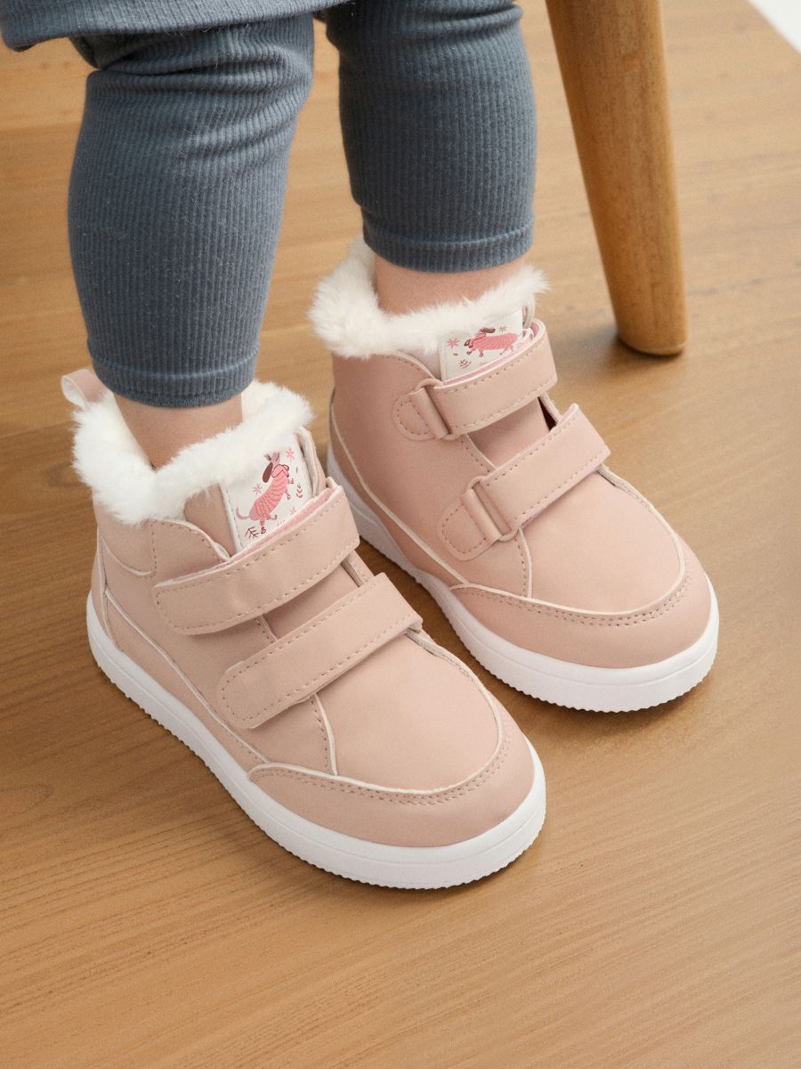 Ankle Boots aus Kunstleder - Pastellrosa - SINSAY