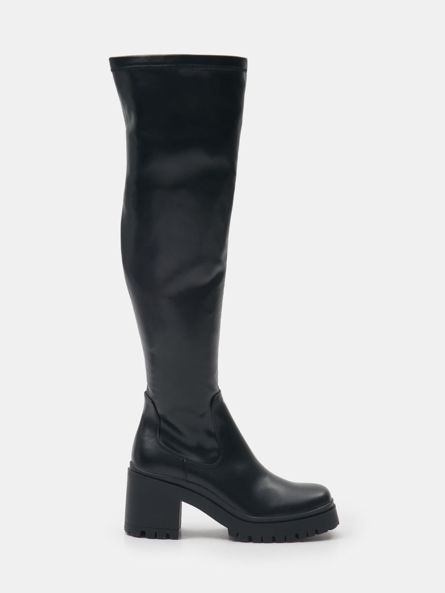 Auliniai batai - juoda - SINSAY