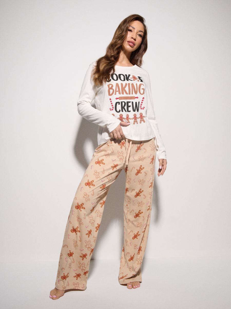 Bawełniana piżama z motywem piernikowego ludzika - biały - SINSAY