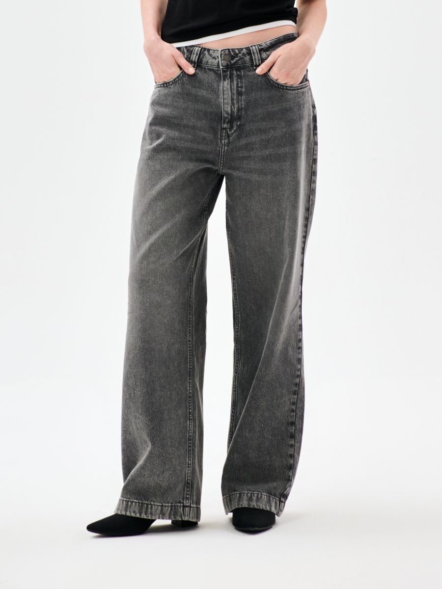 Вільні джинси - сірий - SINSAY