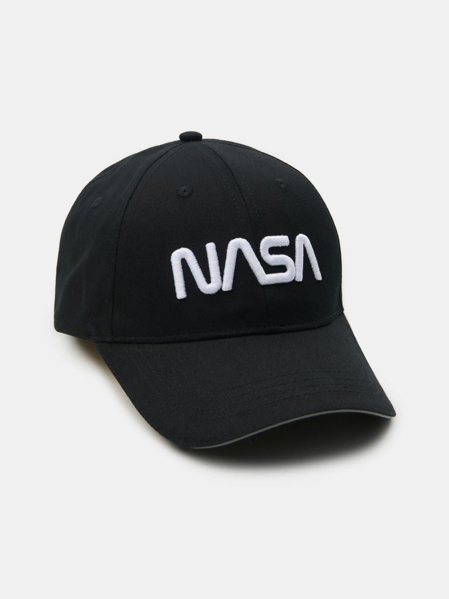 Kapa s šiltom NASA - črna - SINSAY