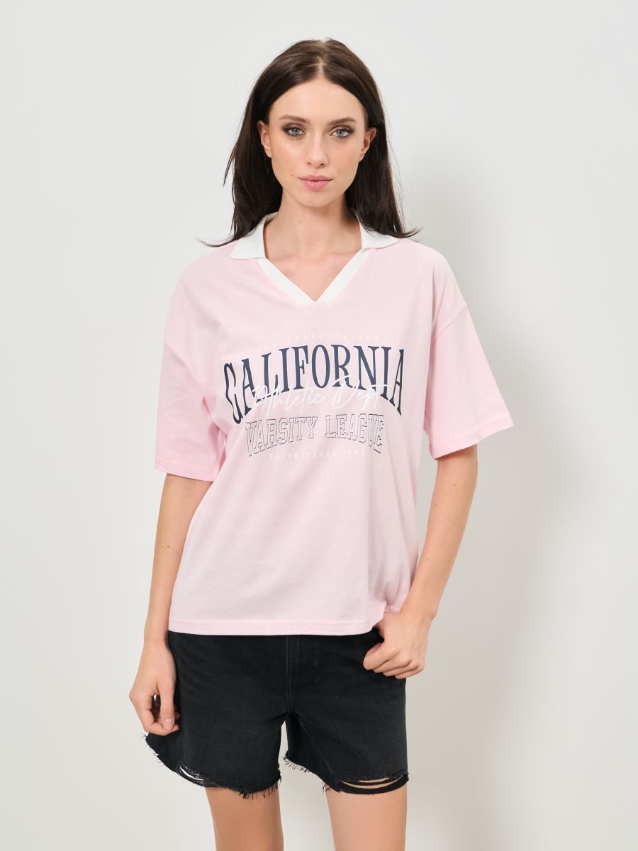 T-shirt in cotone con scritta - rosa - SINSAY