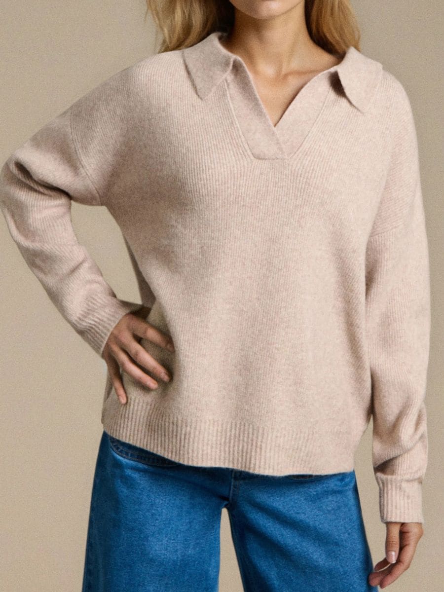 Джемпер з коміром - бежевий - SINSAY