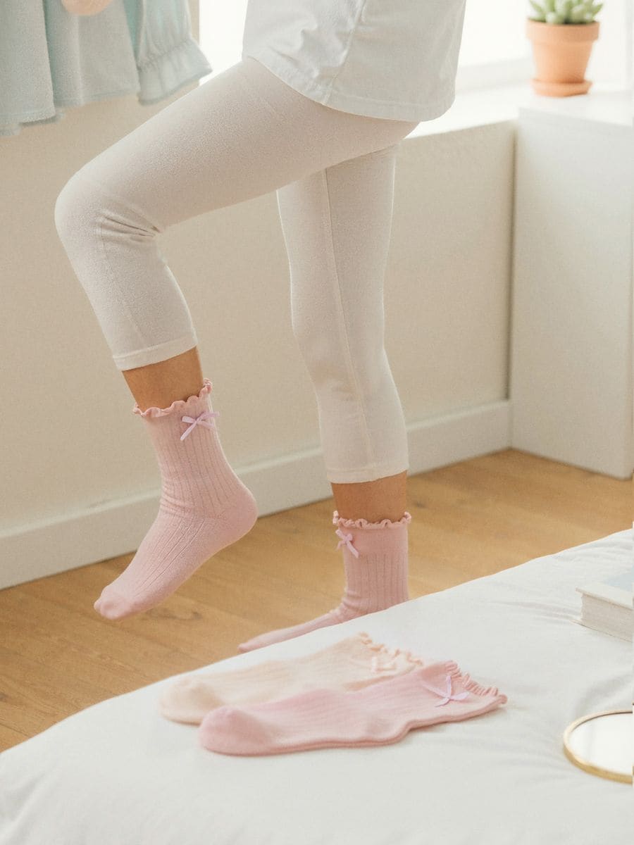 Rebraste čarape sa ukrasnom mašnom pakovanje od 3 - šareno - SINSAY