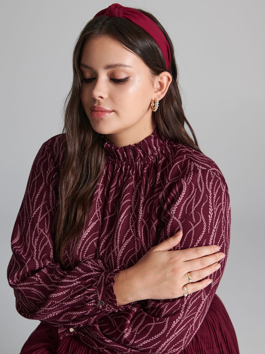美品●anuke Gather Velour Blouse E250115-4 ÉMANOU CLAIRE, Blush Pink Silk-Blend Blouse | Superfine Shirting