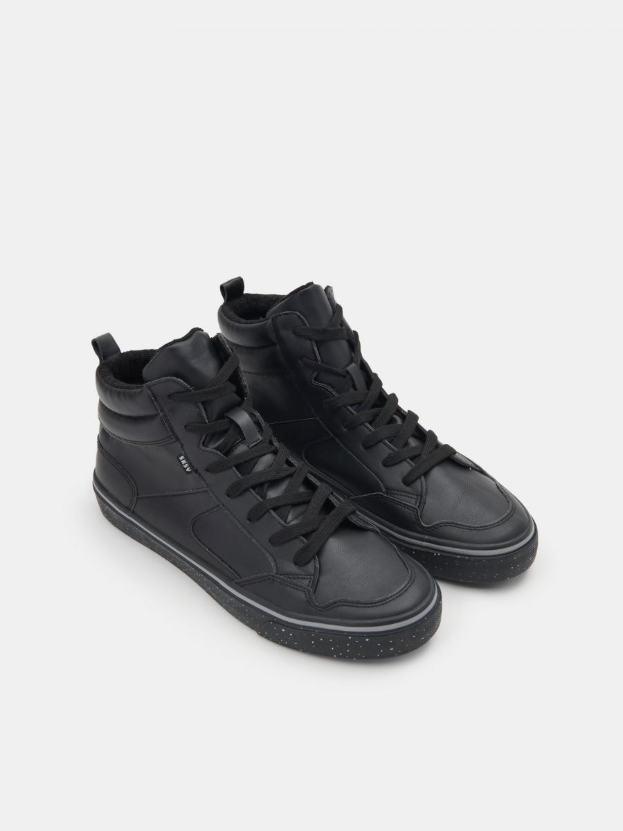 Sportiska stila apavi - melns - SINSAY
