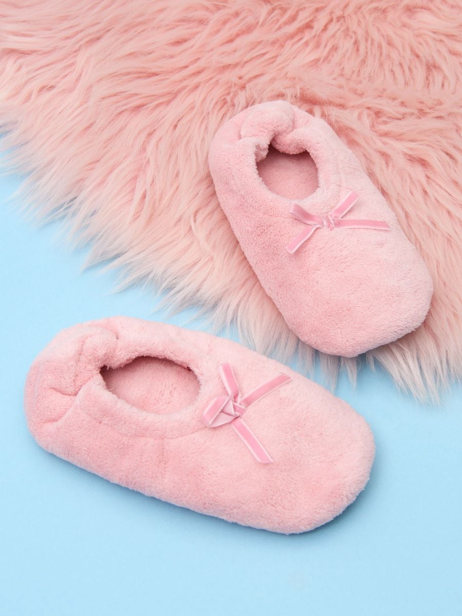Papuci de casă - roz-pudră - SINSAY