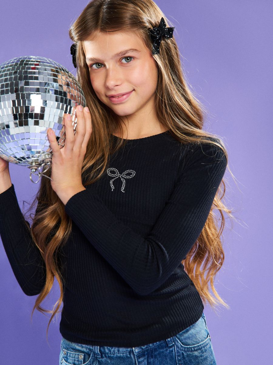 Žebrovaná halenka - černá - SINSAY