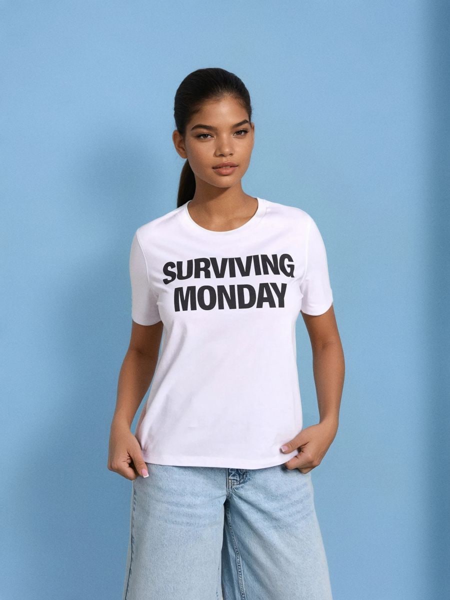 T-Shirt - Weiß - SINSAY
