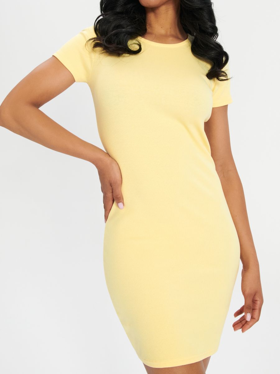 Sukienka mini - żółty - SINSAY