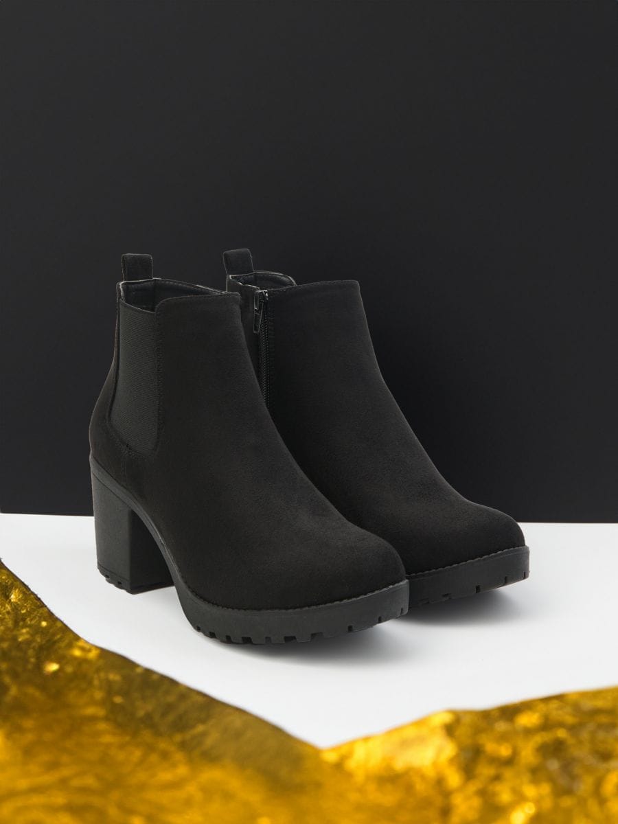 Heeled ankle boots - black - SINSAY