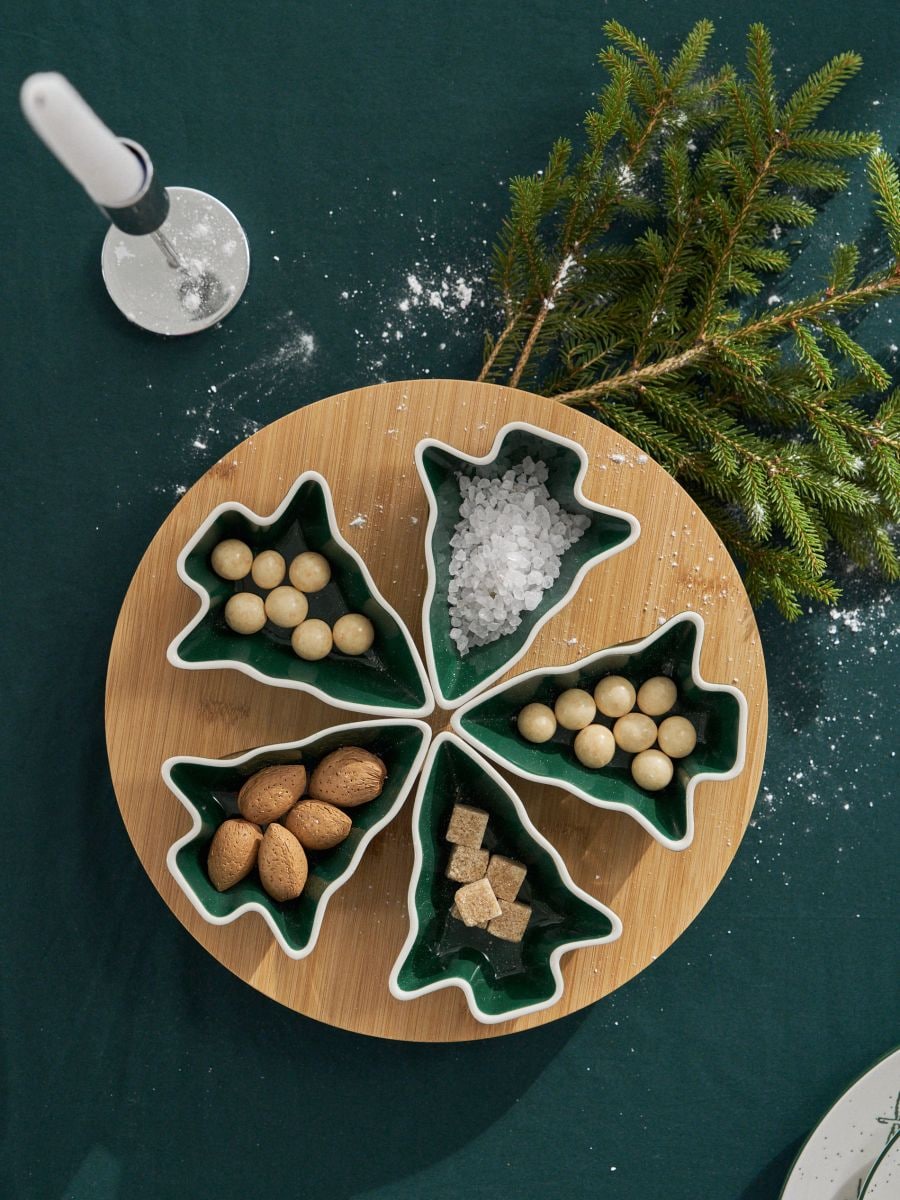 Apvali serviravimo padėklo su penkiomis dubenėlėmis, primenančiomis Kalėdų eglutes - šviesiai žalia - SINSAY