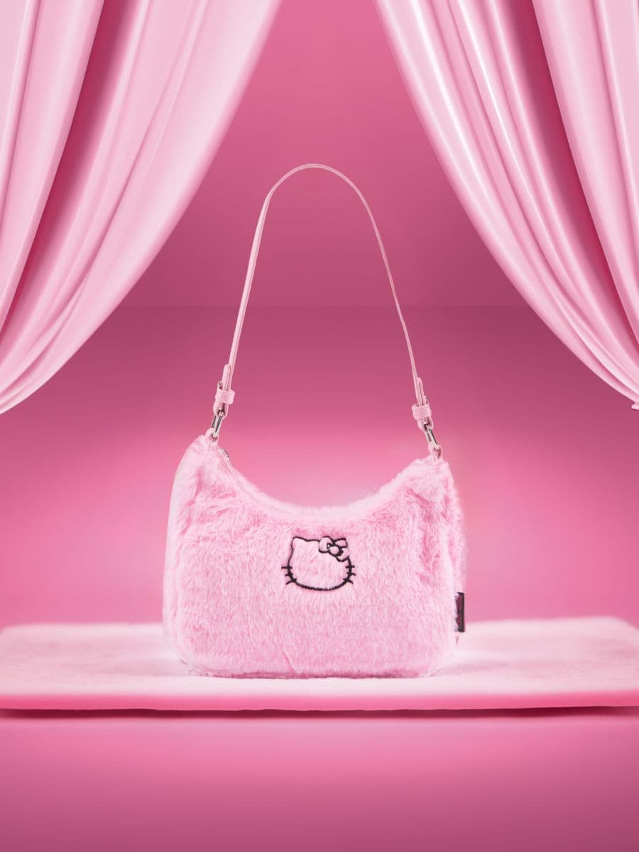 Hello Kitty Leather Crossbody Handbag - iCuracao.com