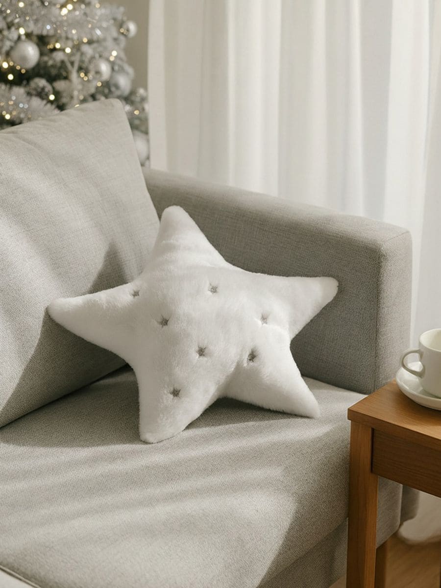 Dekorativni jastuk sa božićnim motivom - krem - SINSAY