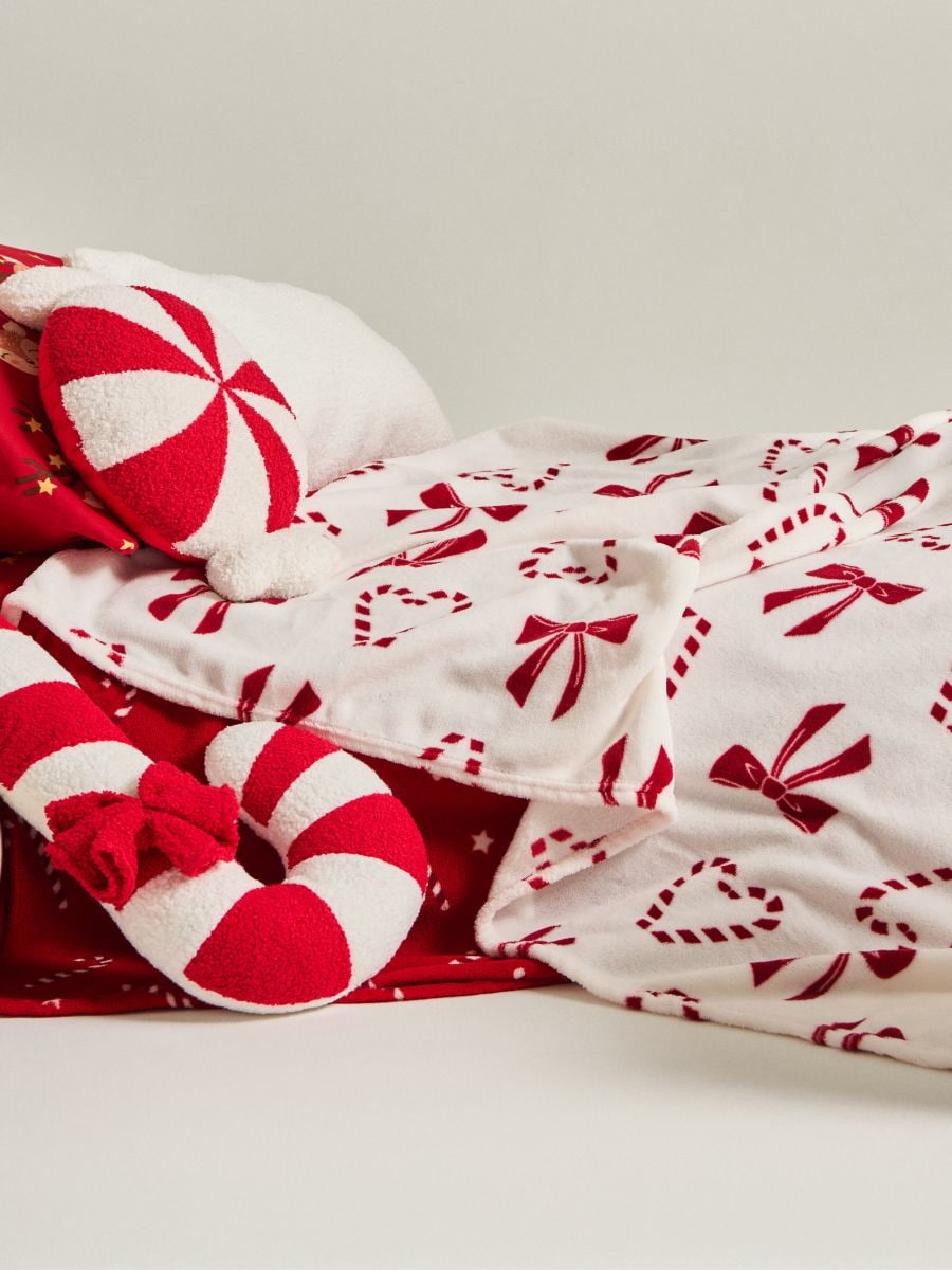 Χριστουγεννιάτικη κουβέρτα με σχέδιο γλειφιτζούρια - λευκο - SINSAY