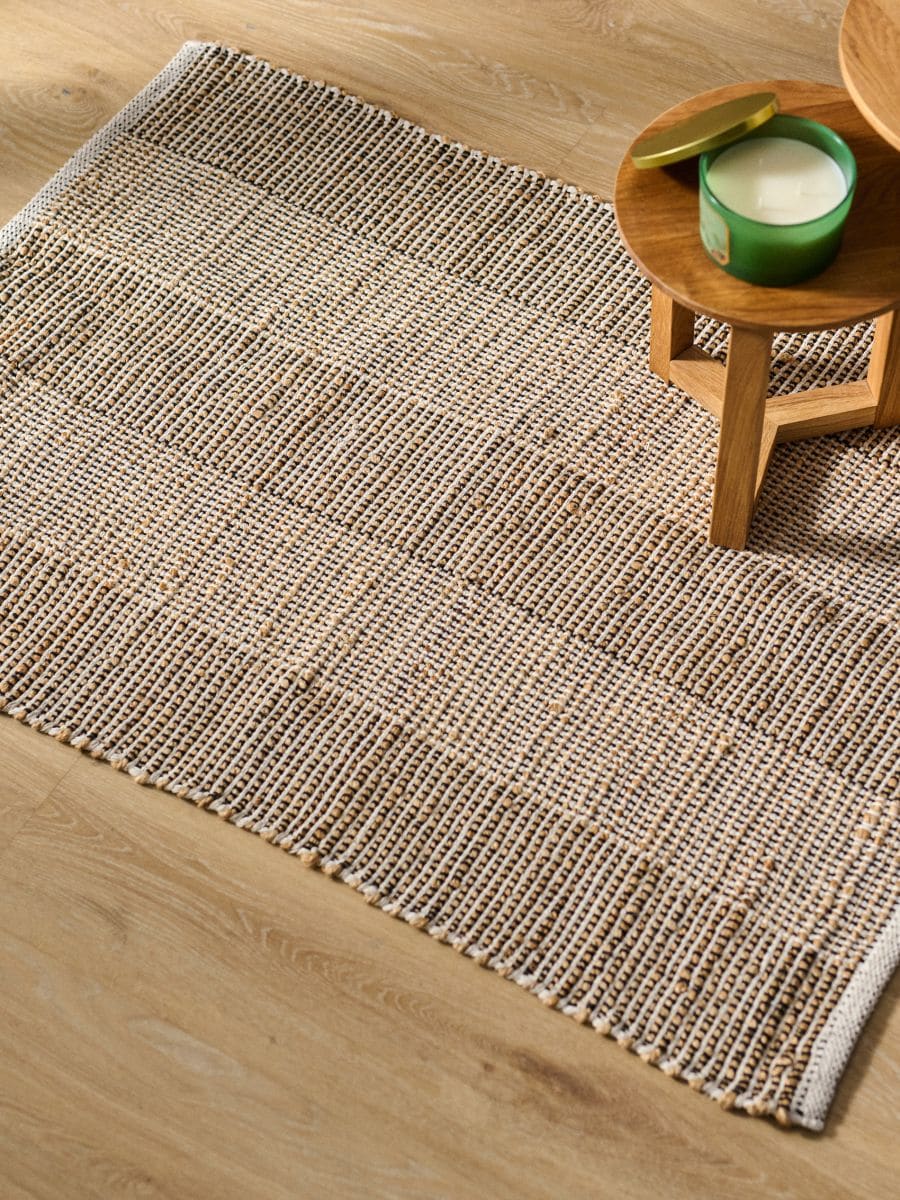 RUG - BEŽ - SINSAY