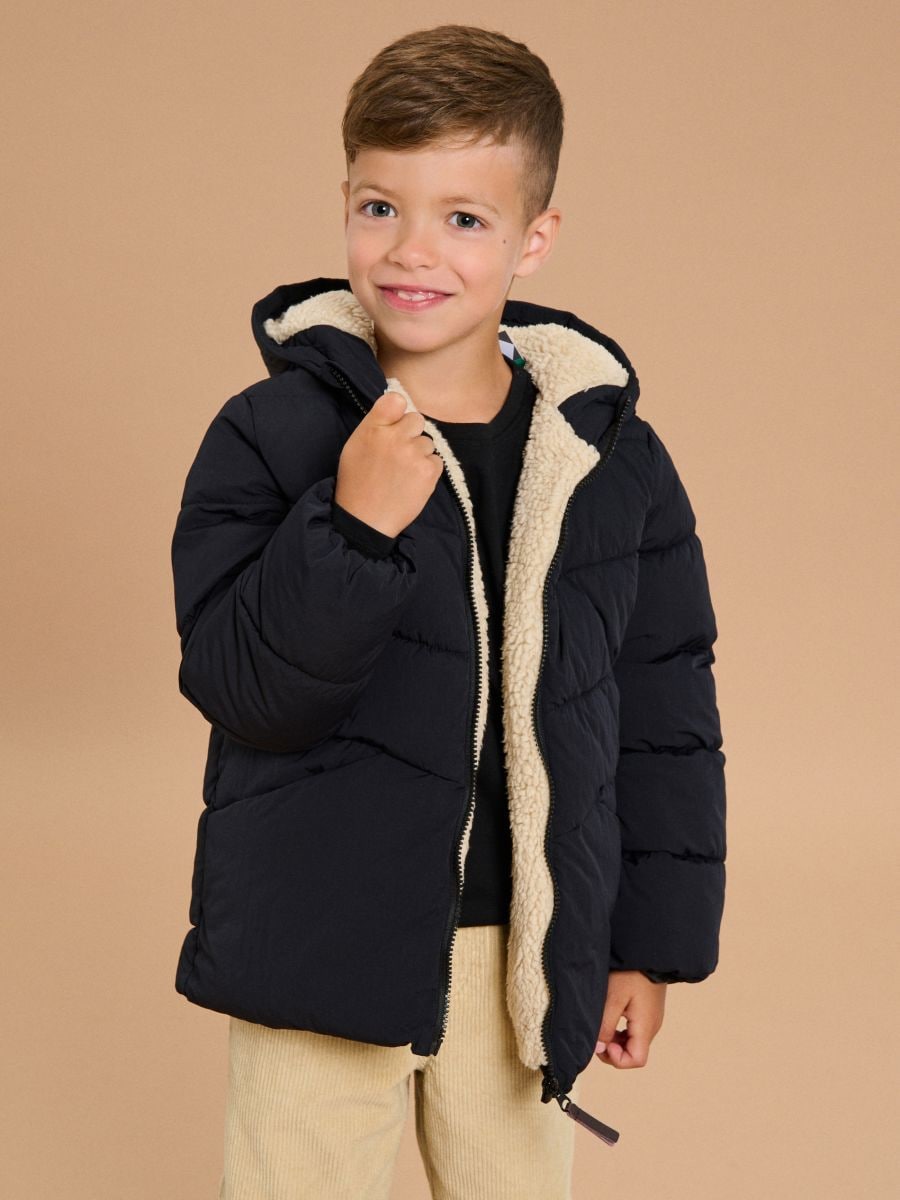 Kurtka puffer z kapturem - czarny - SINSAY