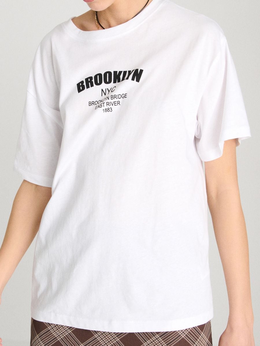 Majica sa printom - bijelo - SINSAY