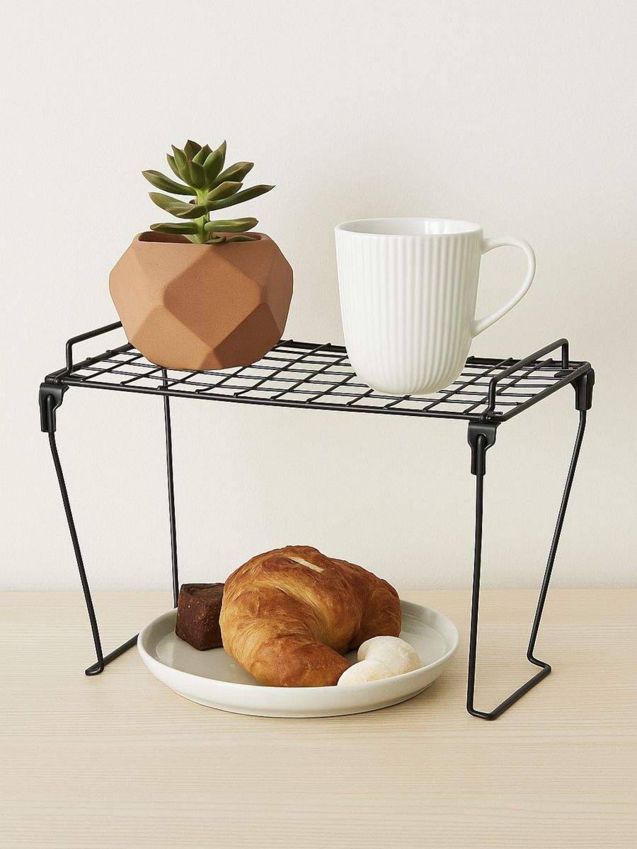 Seisev riiul - must - SINSAY