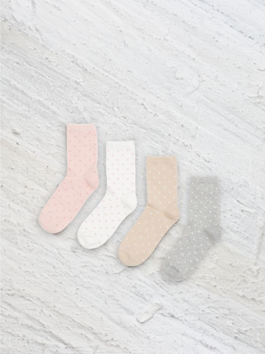 Sada 4 párů ponožek - vícebarevná - SINSAY
