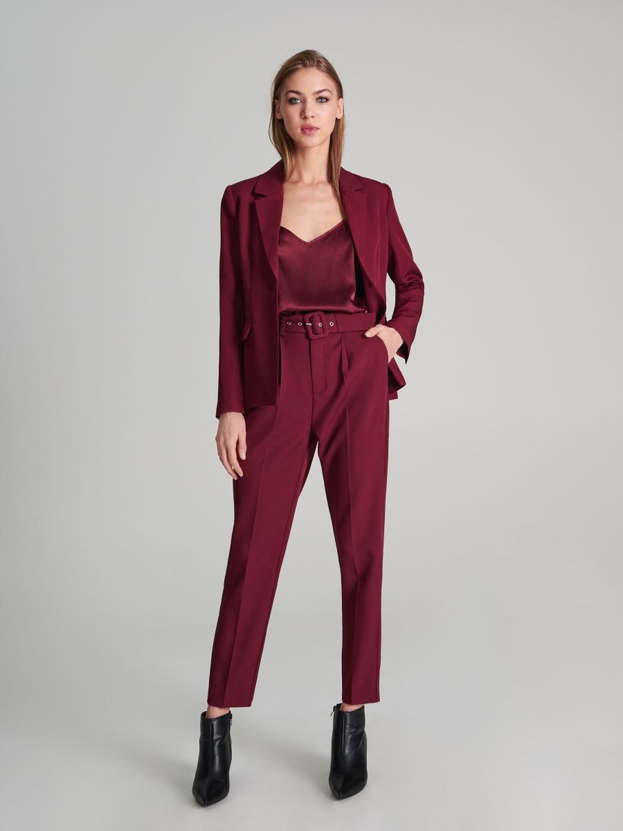Trousers with belt Color maroon - SINSAY - 5100F-83X