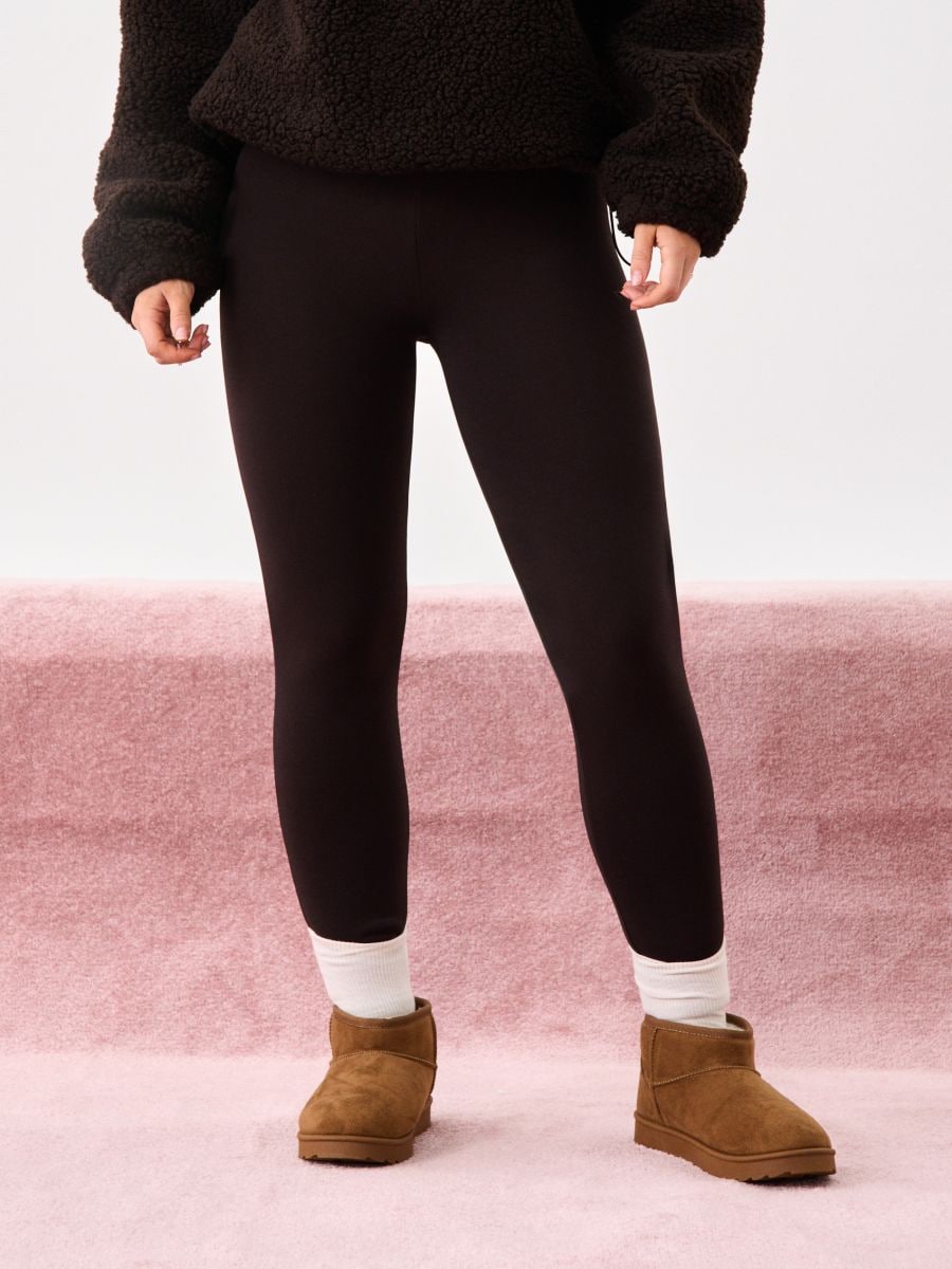 Legginsy z futerkowym ociepleniem w środku - brązowy - SINSAY